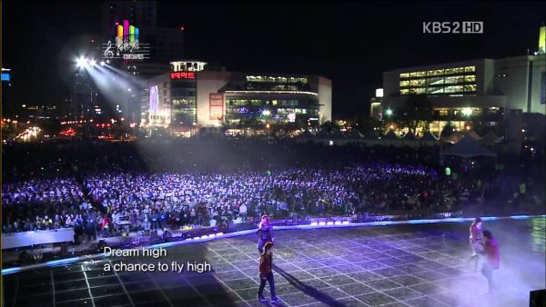 Lisa and GGC crew win K-Pop World Festival 2014 in Changwon, Korea.