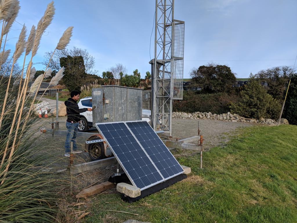 Solar & Wind Powered Mobile Mast for Time-lapse CCTV