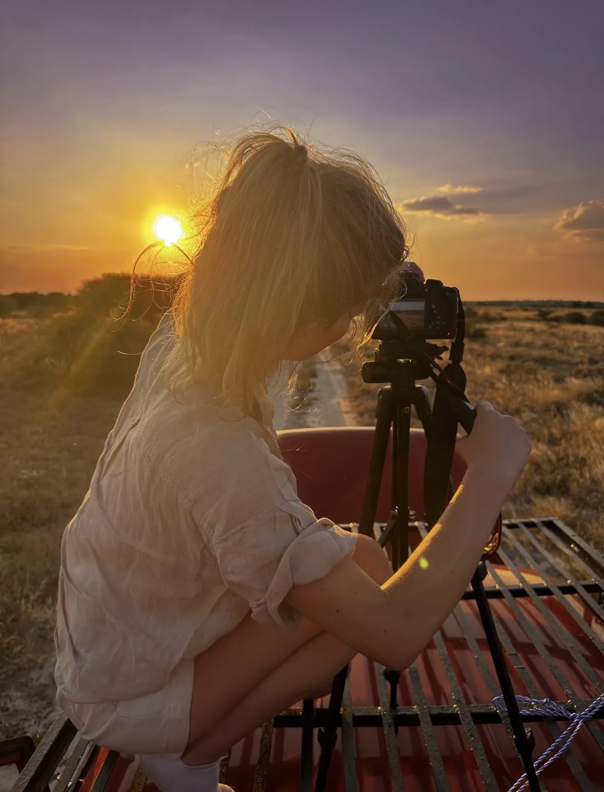 Scarlett Oliver doing photography