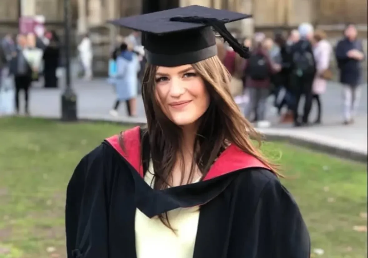Scarlett Oliver Graduation